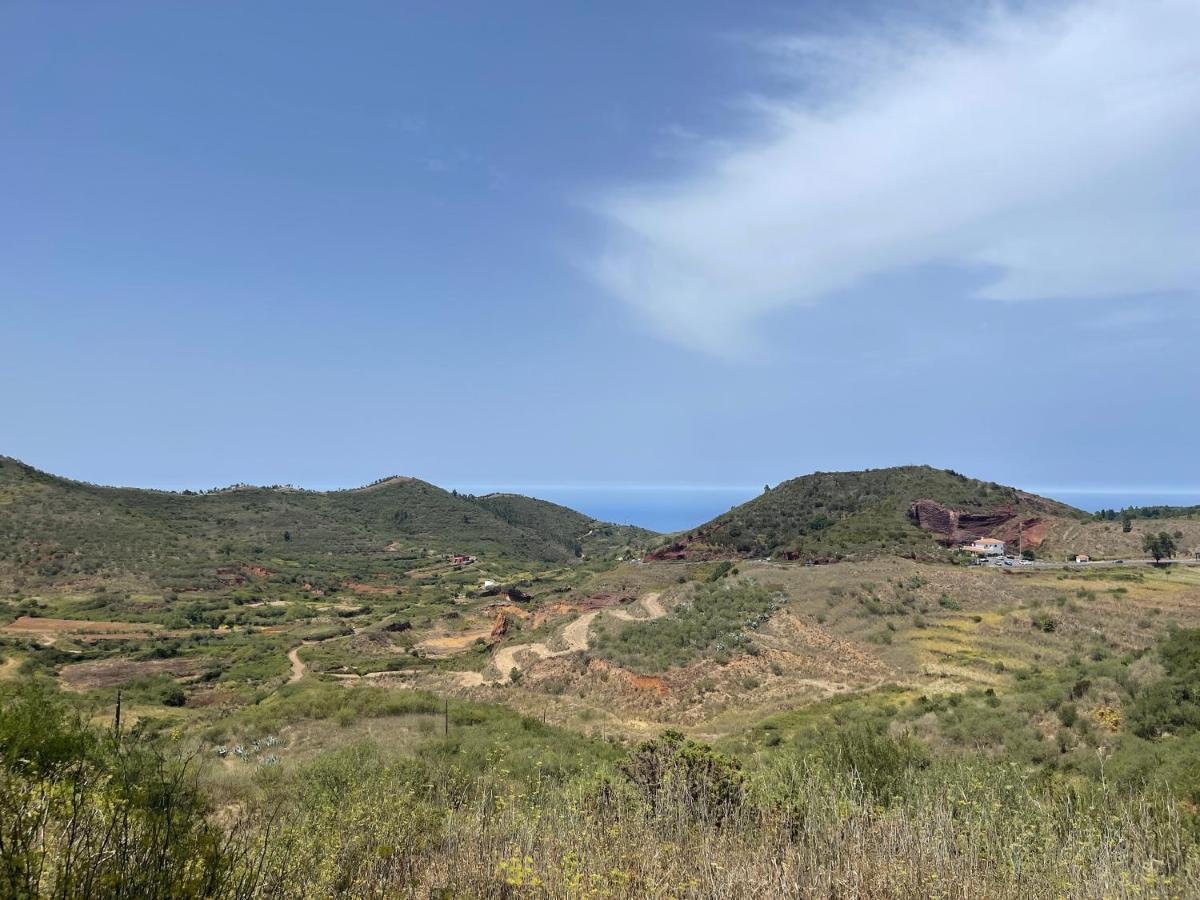 הוילה Erjos-El Tanque Monte Del Agua House מראה חיצוני תמונה